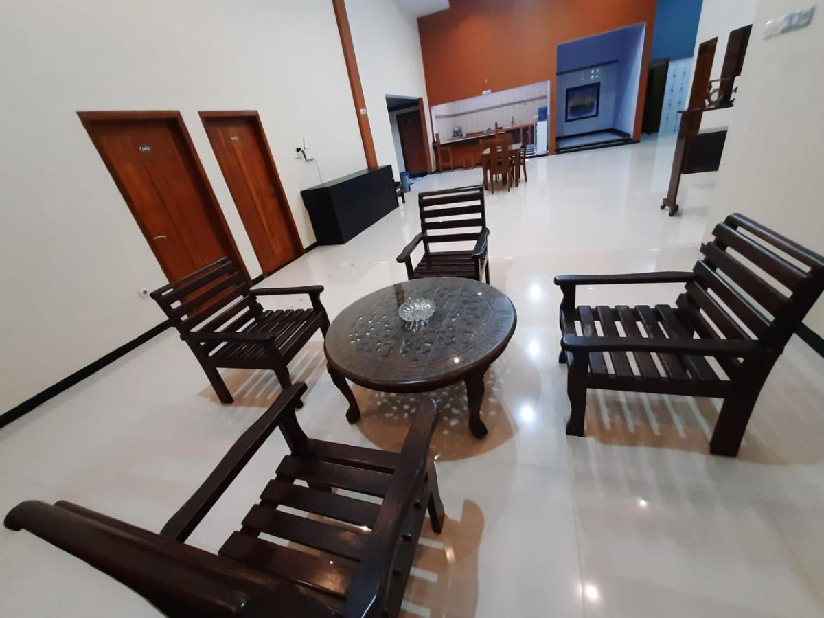999 Khs 2 Homestay Gilimanuk Exterior foto