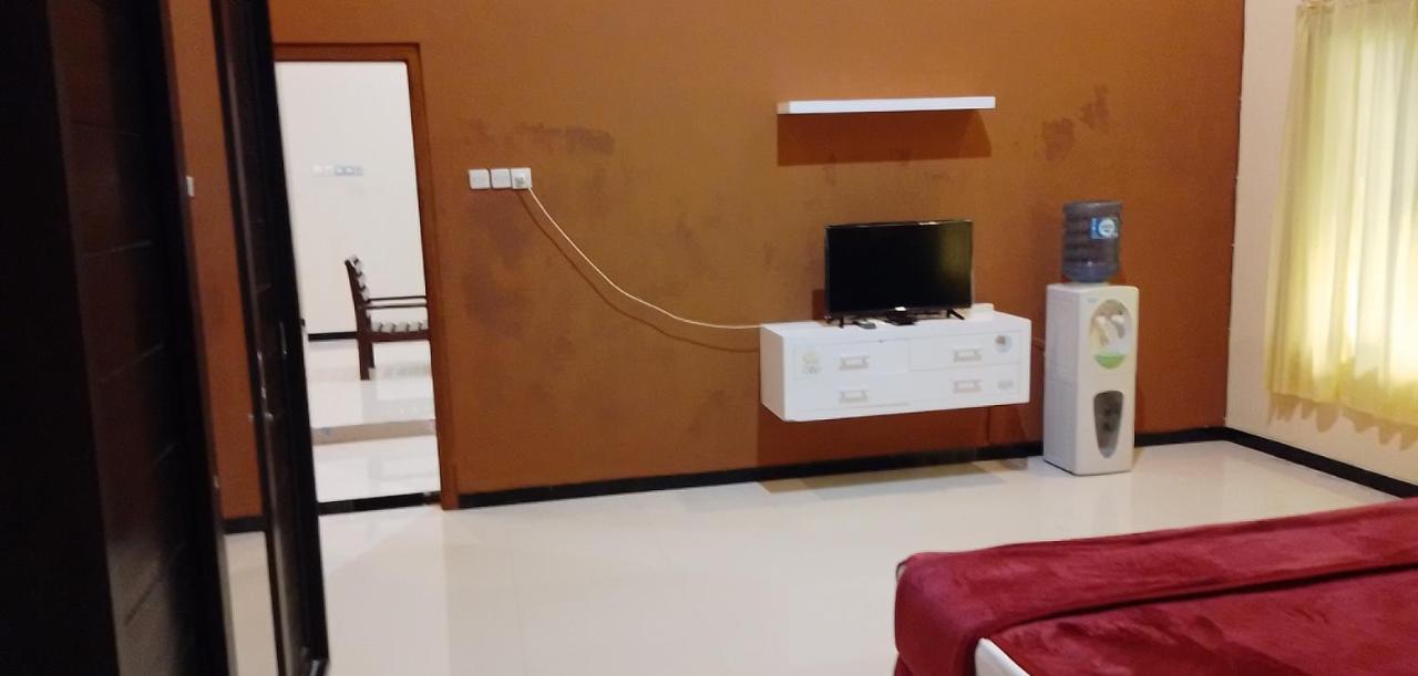 999 Khs 2 Homestay Gilimanuk Exterior foto